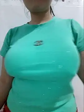 Shiny Babe online show from January 15, 2026, 7:13 am