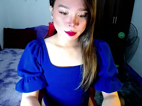 Urassiansweetcummer online show from October 31, 2025, 12:33 am