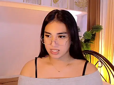Snapshot of magnificent_kitana chatting on May 12, 2026, 11:24 pm magnificent kitana online show from May 12, 2026, 11:24 pm