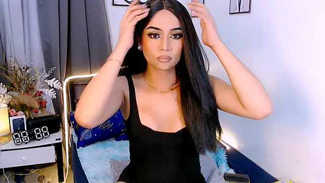 Zialustts online show from November 14, 2025, 3:55 pm