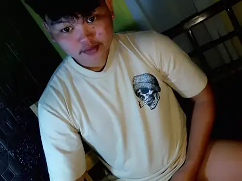 Reynelcock online show from November 28, 2025, 7:00 am