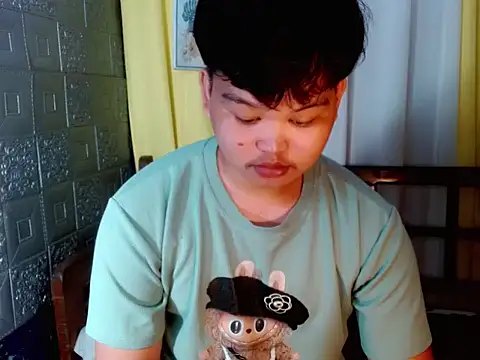 Reynelcock online show from February 25, 2026, 7:40 am