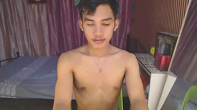 urhot chany online show from December 2, 2025, 4:13 pm