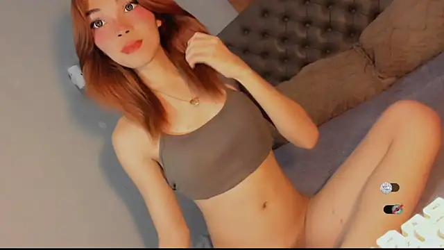 Snapshot of bella_enchantra chatting on July 18, 2026, 3:22 am bella enchantra online show from July 18, 2026, 3:22 am