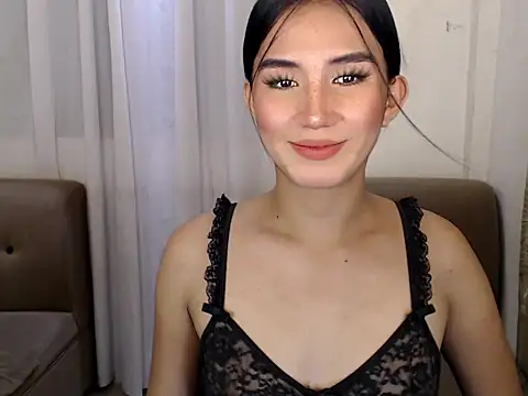 yourfuckingtrisha online show from November 11, 2025, 7:41 am