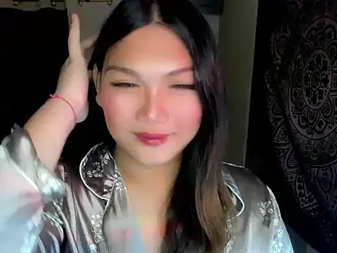 Lou heart online show from November 25, 2025, 7:47 pm