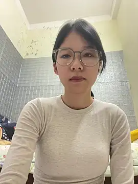 meomeo2k6 online show from December 14, 2025, 7:14 am