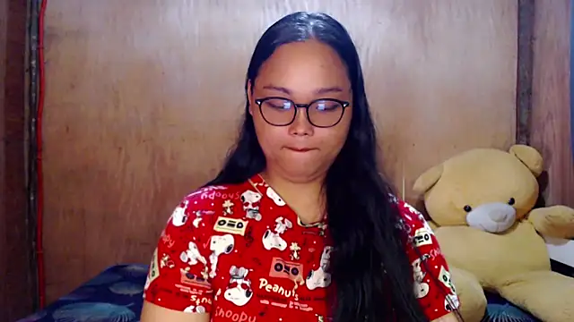  Lylia online show from October 1, 2025, 1:00 am