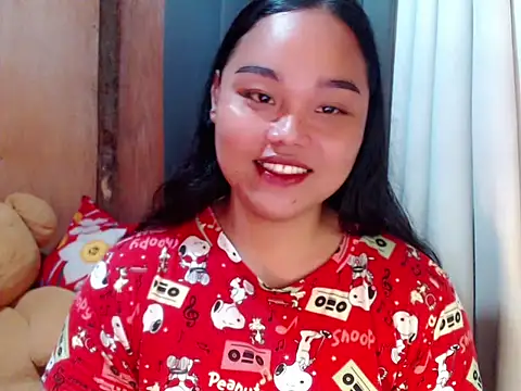  Lylia online show from November 25, 2025, 10:21 pm