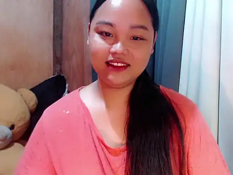  Lylia online show from December 5, 2025, 1:14 am