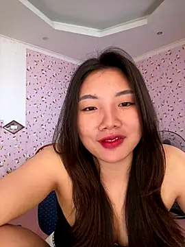 D2sweet online show from September 25, 2025, 3:54 am