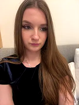 AdelinaEmber online show from November 21, 2025, 10:25 am