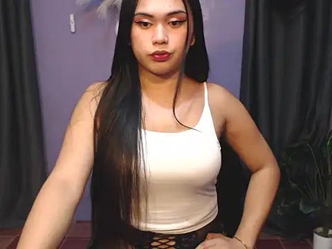 urlovelysandra online show from October 17, 2025, 8:06 am