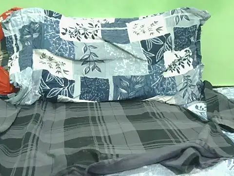 rockyy23boy online show from November 27, 2025, 1:40 am