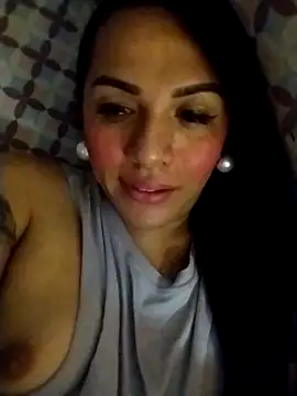 enoria1992 online show from October 6, 2025, 2:47 pm