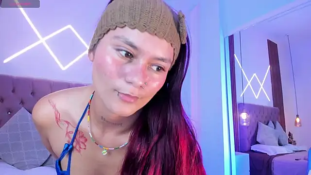 Snapshot of Miiaa_jones chatting on July 27, 2026, 4:03 pm Miiaa jones online show from July 27, 2026, 4:03 pm