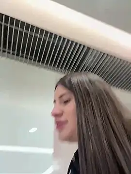 Isabella21  online show from October 18, 2025, 12:13 am