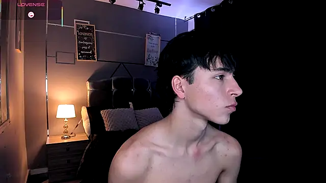 Christopher 77 online show from September 13, 2025, 8:19 pm