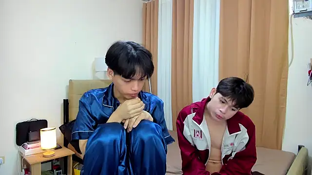 hotfreshdior online show from September 25, 2025, 5:38 pm