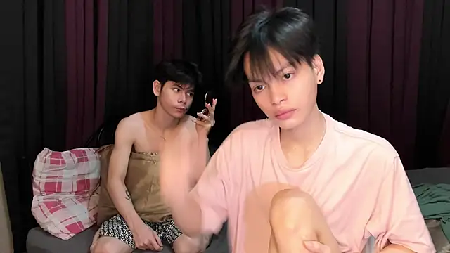 hotfreshdior online show from April 6, 2026, 6:53 pm