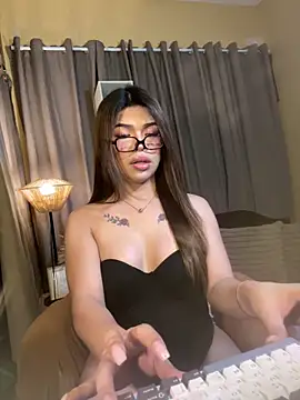 Snapshot of Nyxie_luxx chatting on May 2, 2026, 11:59 am Nyxie luxx online show from May 2, 2026, 11:59 am
