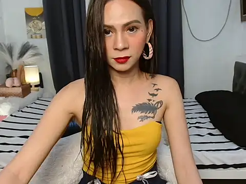 AmayaWang online show from November 7, 2025, 8:03 am