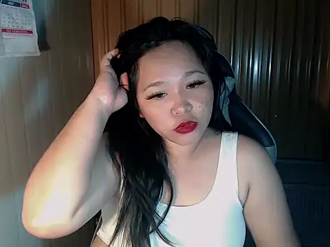 Snapshot of Bronte_ chatting on May 6, 2026, 6:35 pm Bronte online show from May 6, 2026, 6:35 pm