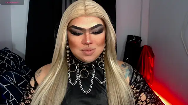 Snapshot of michellevixen922 chatting on November 20, 2025, 12:11 am michellevixen922 online show from November 20, 2025, 12:11 am