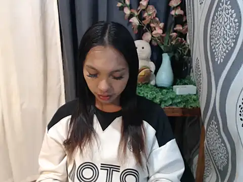 Simi Ipit online show from April 2, 2026, 10:51 pm