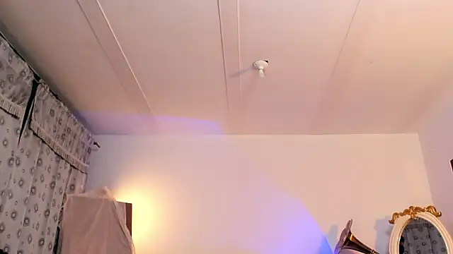 nonbinaryangel online show from January 13, 2026, 11:21 pm