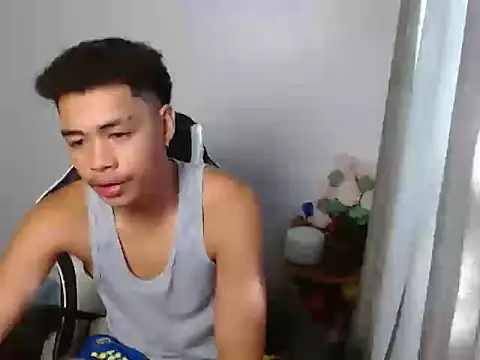 Snapshot of curlyasian_njxx chatting on May 11, 2026, 11:35 pm curlyasian njxx online show from May 11, 2026, 11:35 pm