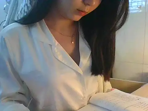 Linzly online show from January 7, 2026, 2:36 am