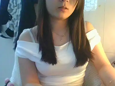 Snapshot of Linzly chatting on February 26, 2026, 2:54 am Linzly online show from February 26, 2026, 2:54 am