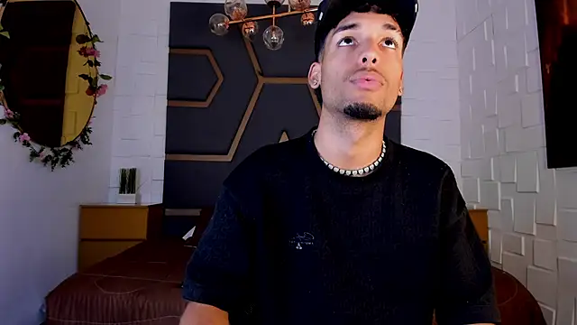 Thiagoferreti online show from December 2, 2025, 7:31 pm