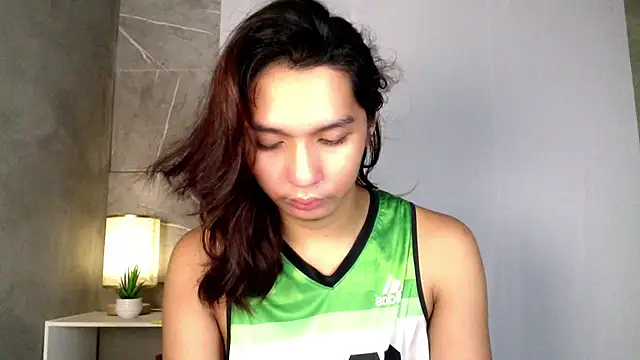 Hoelymorri online show from October 3, 2025, 1:13 am