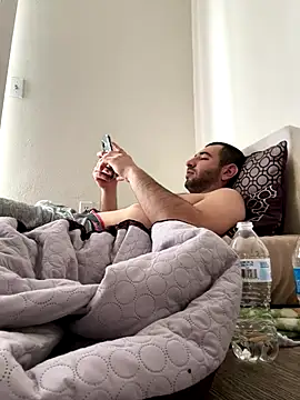 Snapshot of Sj61799 chatting on September 8, 2025, 9:36 pm Sj61799 online show from September 8, 2025, 9:36 pm