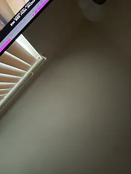 Snapshot of Sj61799 chatting on October 22, 2025, 12:22 am Sj61799 online show from October 22, 2025, 12:22 am