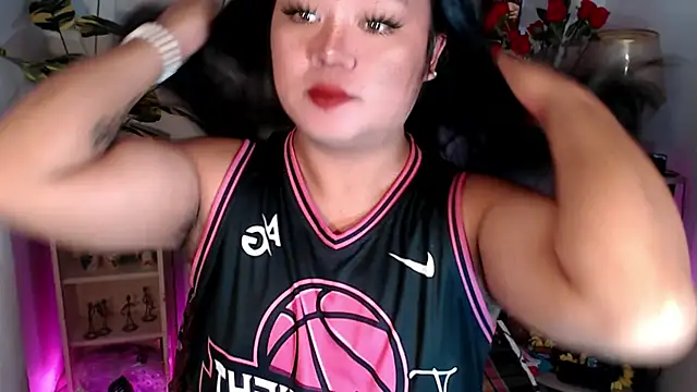 YourSweet-mich online show from September 27, 2025, 7:24 am