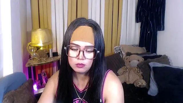 Snapshot of YourSweet-mich chatting on May 24, 2026, 3:06 pm YourSweet-mich online show from May 24, 2026, 3:06 pm