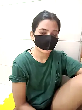 Hot Jaanvi  online show from September 29, 2025, 4:01 pm