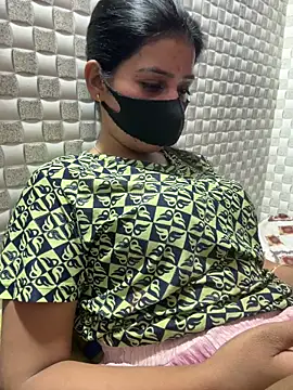 Hot Jaanvi  online show from April 15, 2026, 6:42 am