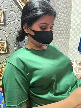 Hot Jaanvi  online show from April 16, 2026, 4:41 pm