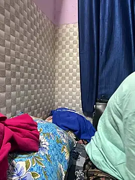Snapshot of Hot_Jaanvi_ chatting on July 14, 2026, 3:44 am Hot Jaanvi online show from July 14, 2026, 3:44 am