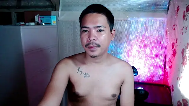 Snapshot of MANIACasianX chatting on September 27, 2025, 1:10 am MANIACasianX online show from September 27, 2025, 1:10 am