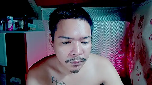 Snapshot of MANIACasianX chatting on October 12, 2025, 11:42 am MANIACasianX online show from October 12, 2025, 11:42 am