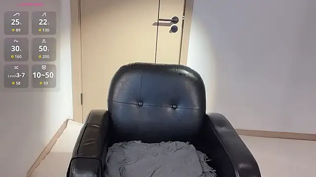 Seraphina-se online show from November 24, 2025, 9:25 pm