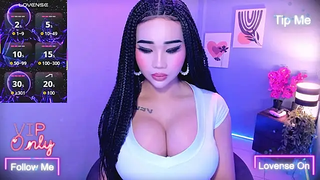 TriciaCumLoader online show from January 15, 2026, 6:29 am