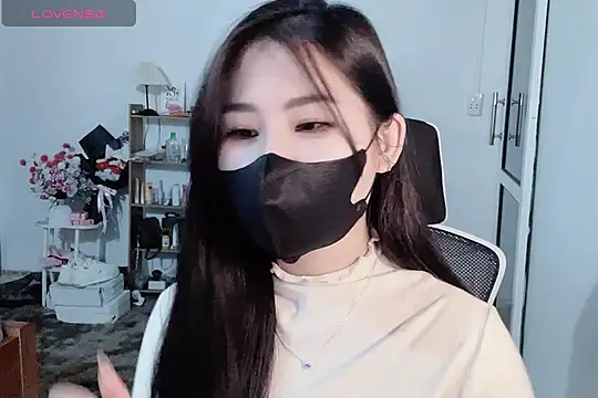    Daisy    online show from November 23, 2025, 2:06 pm