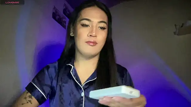 fallon empress143 online show from December 23, 2025, 1:03 am