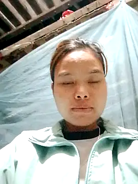 CloudyChu online show from November 3, 2025, 6:03 am